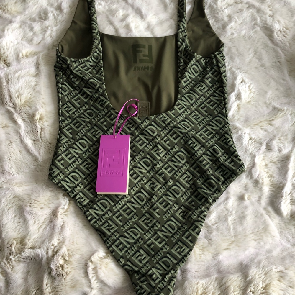 Fendi Skims Reversible One Piece Swimsuit Bodysuit - Picture 6 of 9